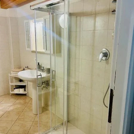 Galliera Apartman *